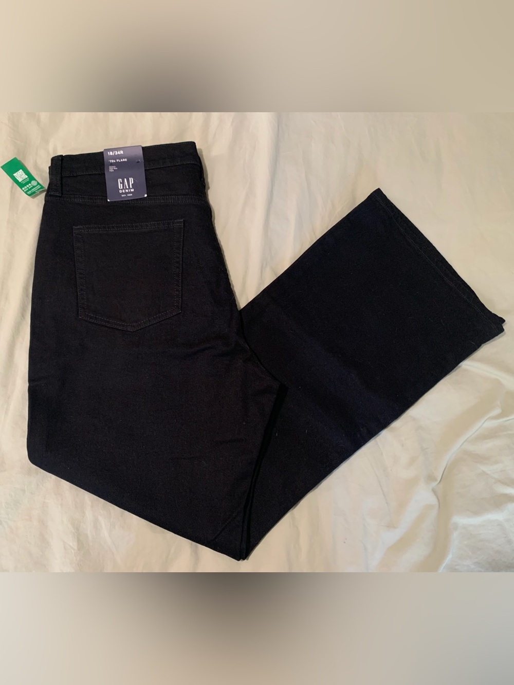 GAP women’s size 18 / 34 Black 70s Flare Jeans BRAND NEW WITH TAGS BNWT
